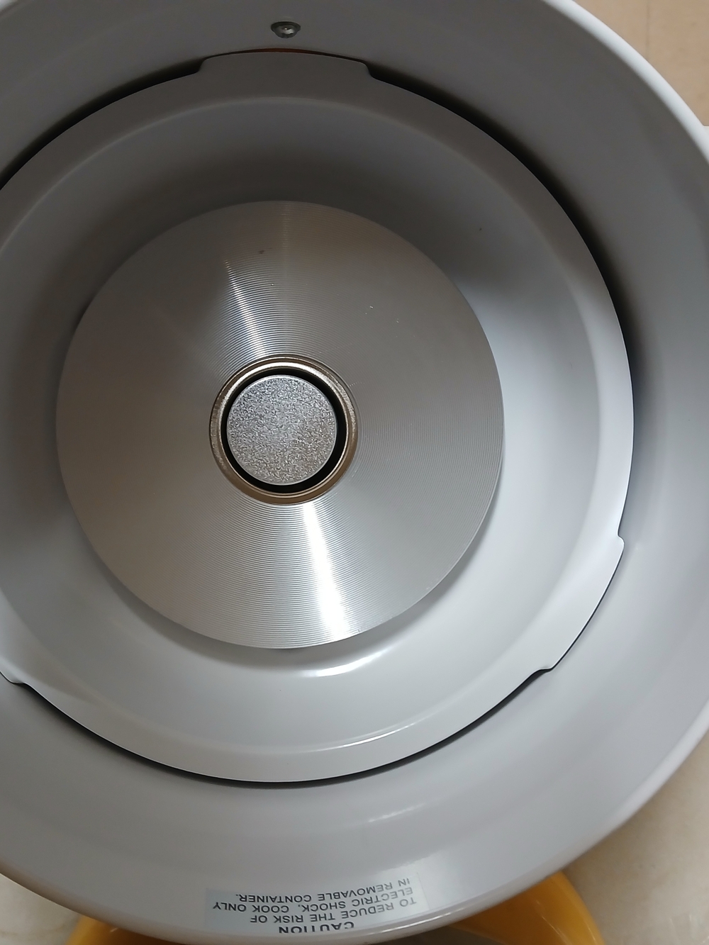 IMUSA Non-Stick Rice Cooker - Picture 8 of 15